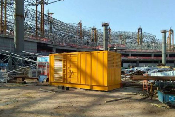 云岩发电机出租如何判断空气滤清器是否需要更换？