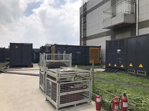 云岩除了定期检查，还有哪些方法可以及时发现接触式转速表探头的磨损？